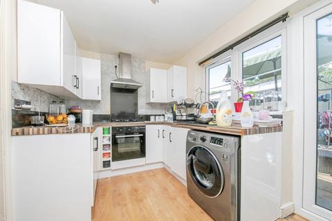 3 bedroom semi-detached house for sale, Lavenham Road, Ipswich, Suffolk, IP2