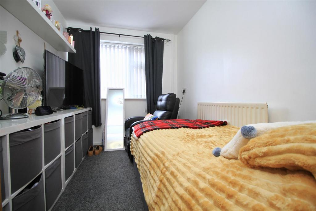 Bedroom..jpg