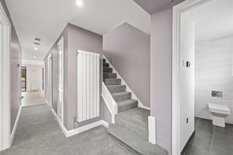undefined, Shaftsbury Road, Epping