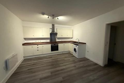 2 bedroom house to rent, Moor Street, Brierley Hill