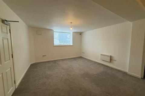 2 bedroom house to rent, Moor Street, Brierley Hill