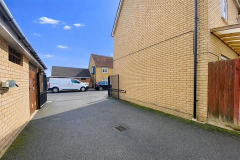 2 bedroom apartment for sale, Mid Water Crescent, Hampton Vale, Peterborough