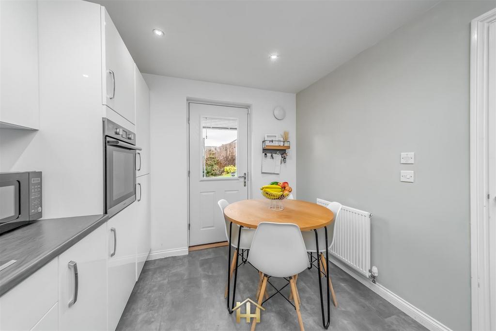 6 MASTERTON LANE DD5 4 UN 090226 EDIT (41 of 45).jp
