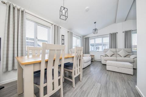 2 bedroom bungalow for sale, Wixfield Park, Great Bricett, Ipswich, Suffolk, IP7
