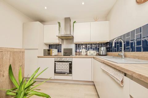 2 bedroom flat for sale, Hawthorn Drive, IPSWICH, Suffolk, IP2