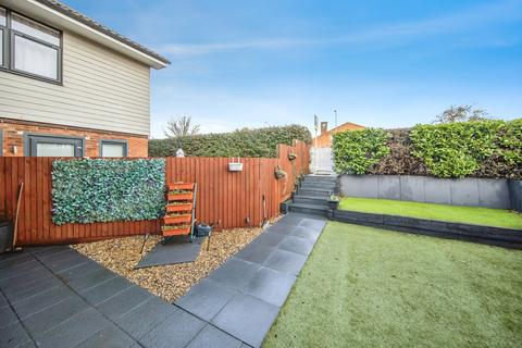 2 bedroom flat for sale, Hawthorn Drive, IPSWICH, Suffolk, IP2