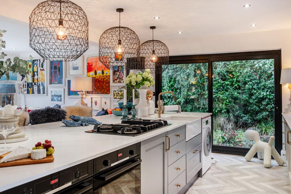 Sliding Doors to Side