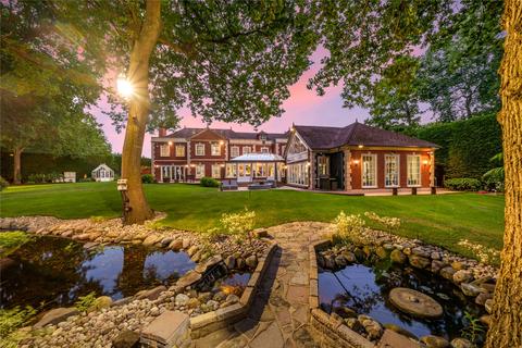 5 bedroom detached house for sale, Wood Way, Farnborough Park