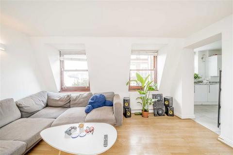 3 bedroom flat for sale, Wood Close, London E2
