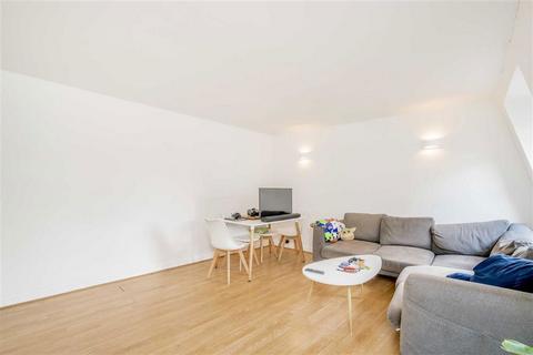 3 bedroom flat for sale, Wood Close, London E2