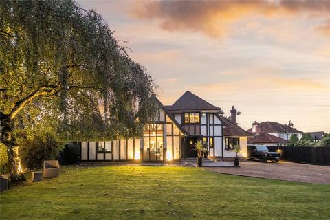4 bedroom detached house for sale, Hollydale Drive, Bromley