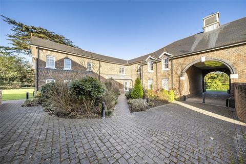 2 bedroom flat for sale, Holwood Estate, Westerham Road, Keston