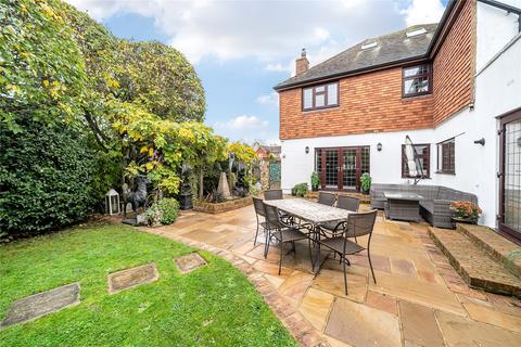 4 bedroom detached house for sale, The Drift, Bromley