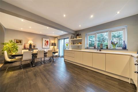 4 bedroom detached house for sale, Hilborough Way, Farnborough Village