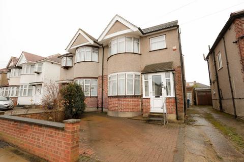 4 bedroom semi-detached house for sale, Kenmore Avenue, Harrow