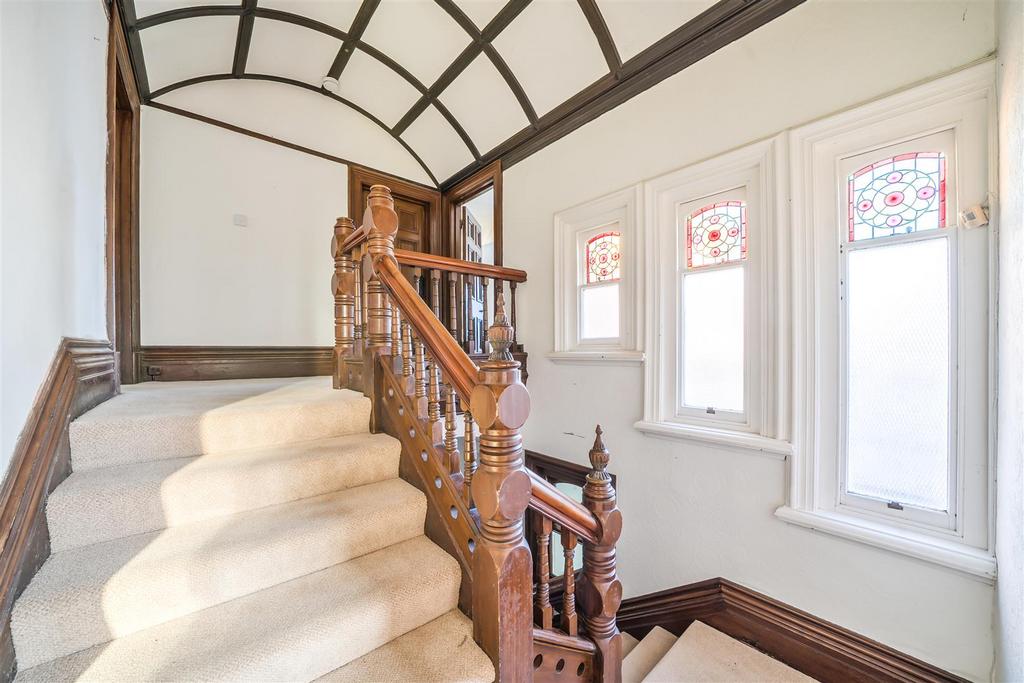 Landing &amp; Stairs
