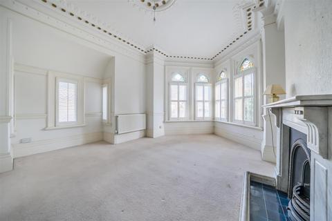 5 bedroom detached house for sale, 1, Brookdale Avenue, Ilfracombe