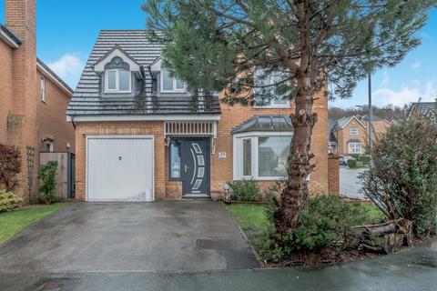 4 bedroom detached house for sale, Whinney Brow, Bradford, BD10