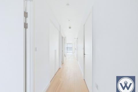 3 bedroom flat for sale, Cable Street, London, E16 2SX