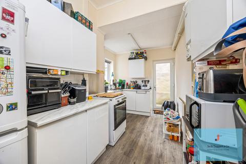 1 bedroom ground floor flat for sale, Fonthill Road, Hove