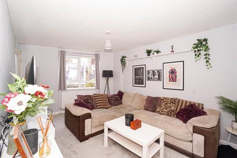 2 bedroom flat for sale, Cantelupe Road, Bexhill-On-Sea