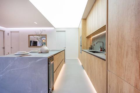 undefined, 26 Vinery Way, London W6