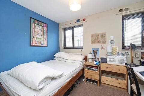 undefined, New Goulston Street, Spitalfields, London, E1