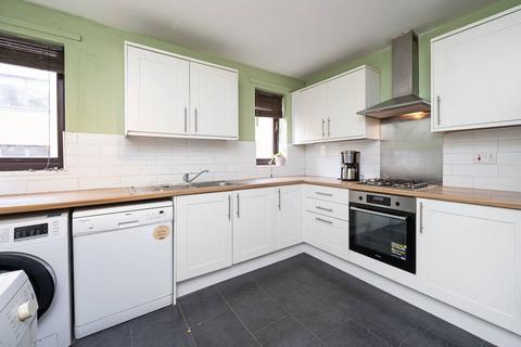 5 bedroom flat to rent, New Goulston Street, Spitalfields, London, E1