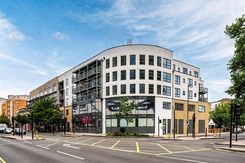 3 bedroom flat for sale, Meridian Point, Greenwich, London, SE8