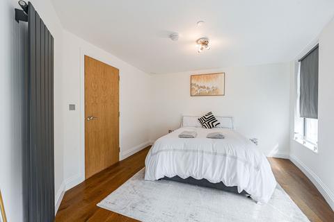 3 bedroom flat for sale, Meridian Point, Greenwich, London, SE8