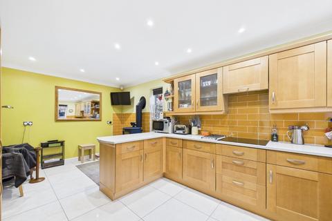 4 bedroom detached house for sale, Pickering Park, Middleton On The Wolds, YO25 9TY