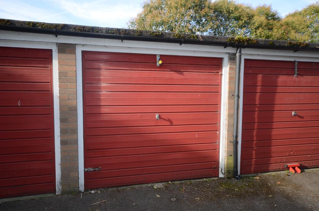 Garage 2