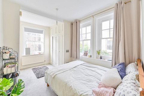 2 bedroom flat for sale, Hackford Road, Oval, London, SW9