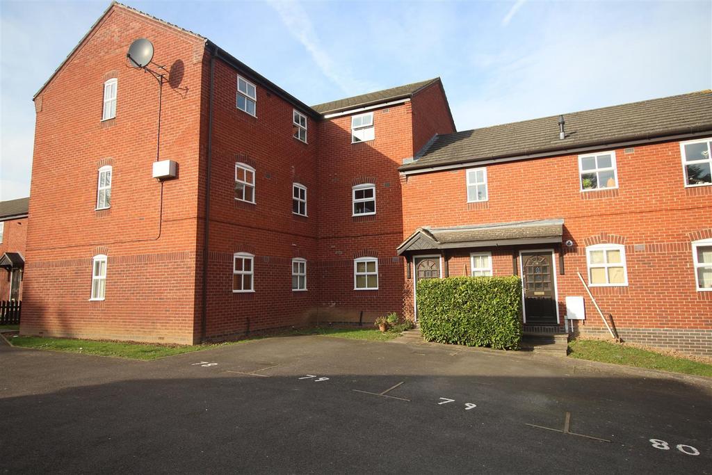 Yew Tree Court Back.jpg