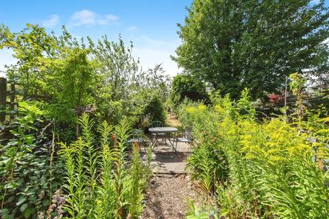 2 bedroom terraced house for sale, York Road, Bury St. Edmunds, Suffolk, IP33