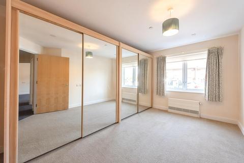 2 bedroom flat for sale, Airfield Road, Bury St. Edmunds, IP32