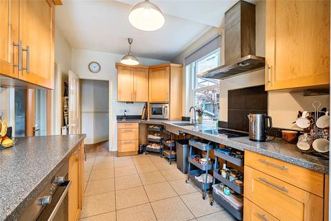 5 bedroom semi-detached house for sale, Worsley Bridge Road, Beckenham
