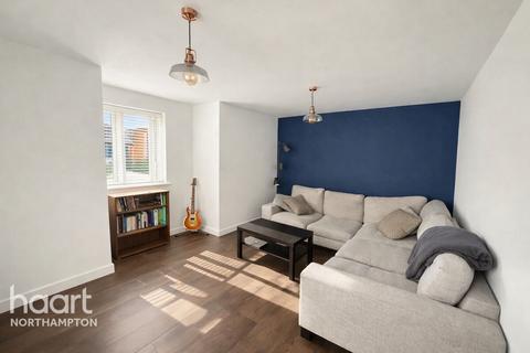4 bedroom detached house for sale, Rowthorne Close, Northampton