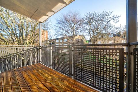 2 bedroom flat for sale, Headingley Drive, Beckenham