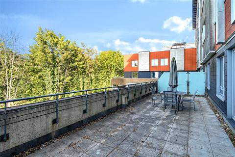 2 bedroom flat for sale, Albemarle Road, Beckenham