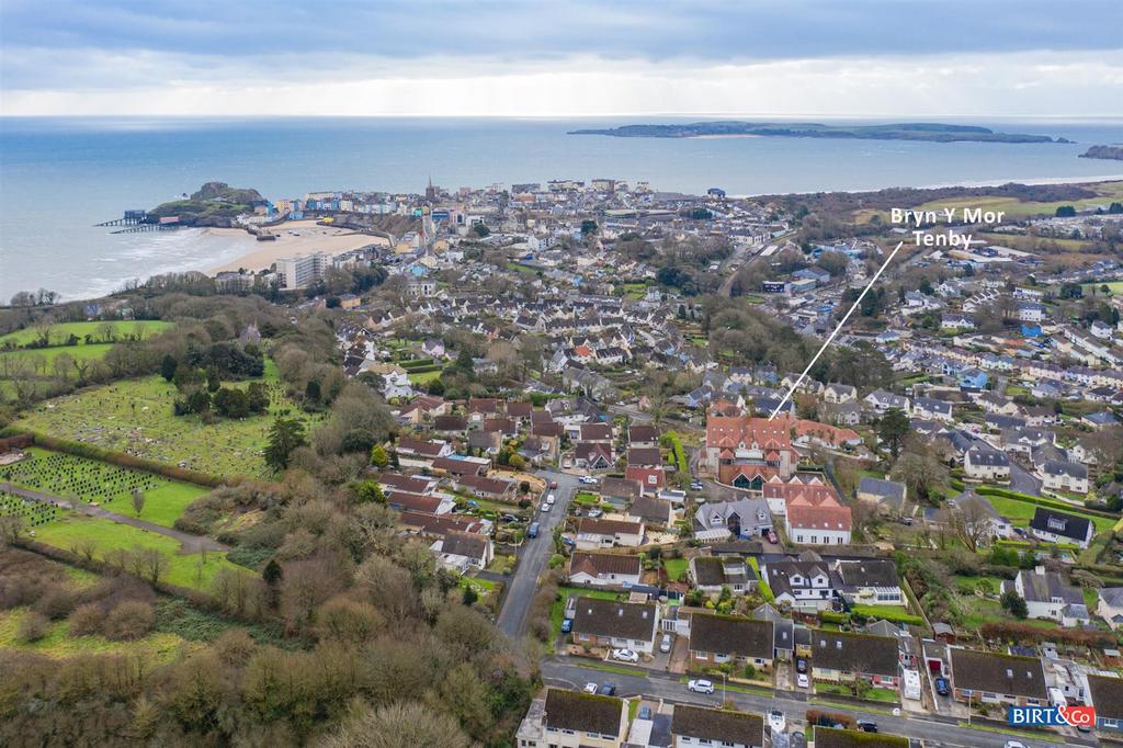 14 Bryn Y Mor Tenby