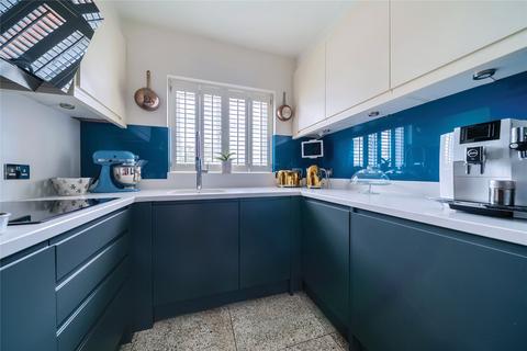 2 bedroom flat for sale, Oaklands Road, Bromley