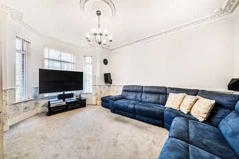 4 bedroom semi-detached house for sale, Queen Anne Avenue, Bromley