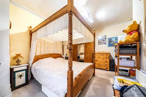 4 bedroom semi-detached house for sale, Queen Anne Avenue, Bromley