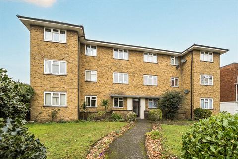 3 bedroom flat for sale, Oaklands Road, Bromley