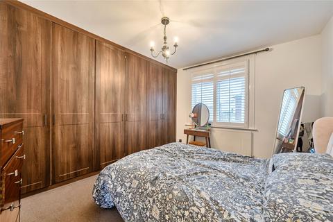 2 bedroom end of terrace house for sale, Park End, Bromley