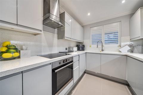 3 bedroom terraced house for sale, Portland Road, Bromley