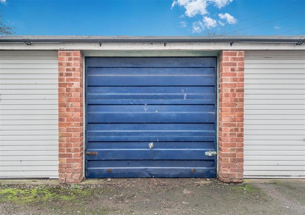 Garage: