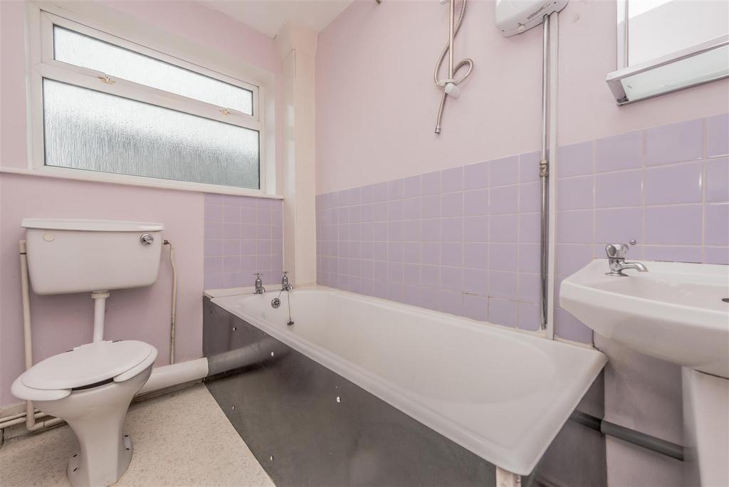 Bathroom / WC: