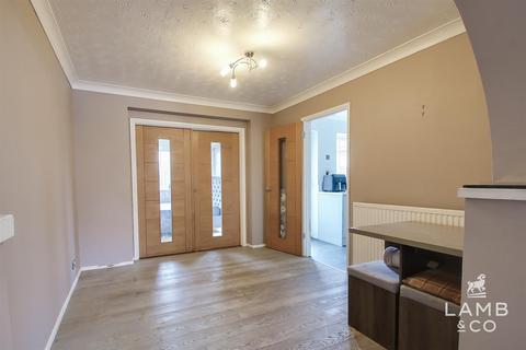 4 bedroom detached house for sale, Edgware Road, Clacton-On-Sea CO16